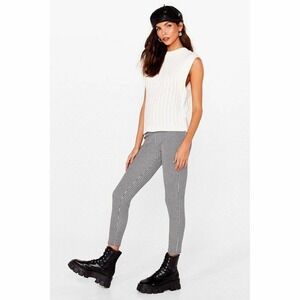 NastyGal NWT Houndstooth High Waisted Cropped Leggings Size 8
